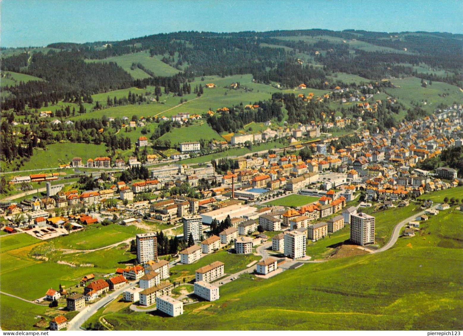 Le Locle - Vue Aérienne - Le Locle