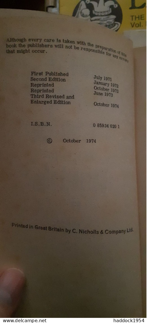 Handbook Of Radio, Tv, Et Industrial Et Transmitting Tube And Valve Equivalents B.B.BABANI 1974 - Other & Unclassified