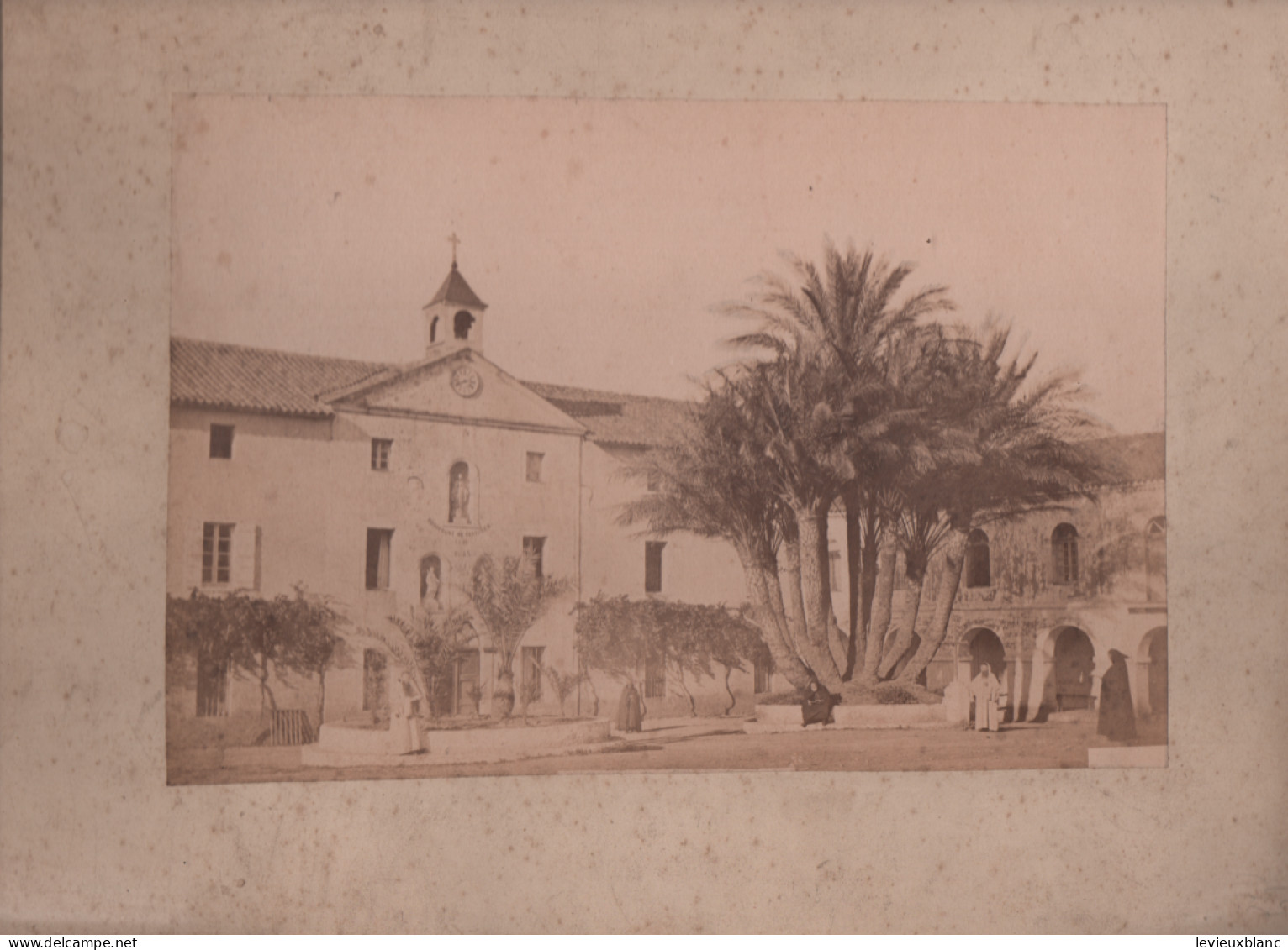 Photographie Ancienne Montée Sur Plaque  Carton/ Algérie/ La Trappe De  STAOUELI/Ferme Modèle/Vers 1870-1880   PHOTN559 - Personas