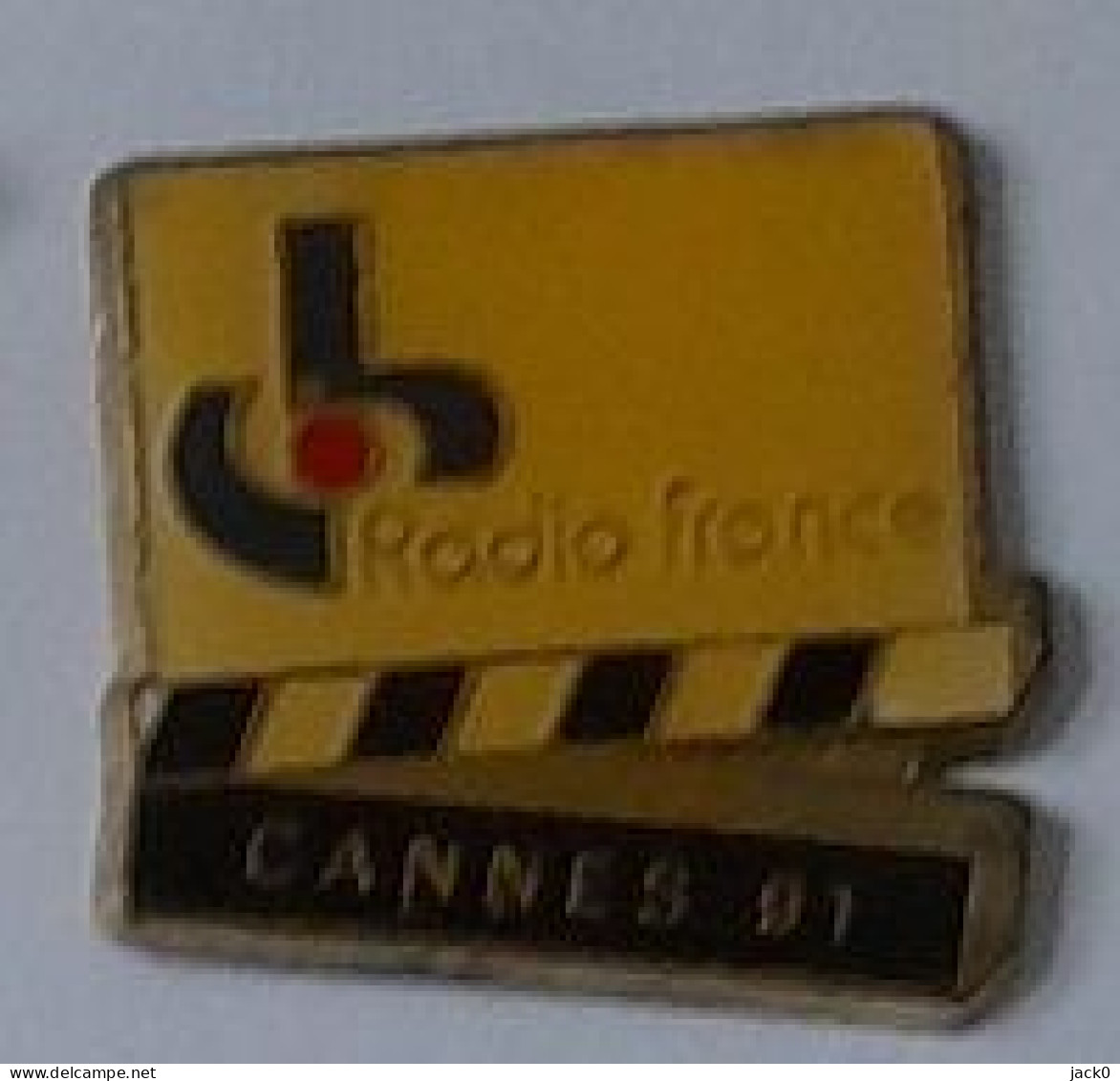 Pin's  Ville, Média, Radio  France  CANNES  91  ( 06 ) - Médias