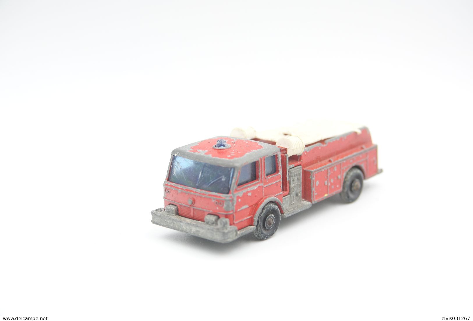 Matchbox Lesney 29C1 FIRE PUMPER - Regular Wheels, Issued 1966, Scale : 1/64 - Matchbox