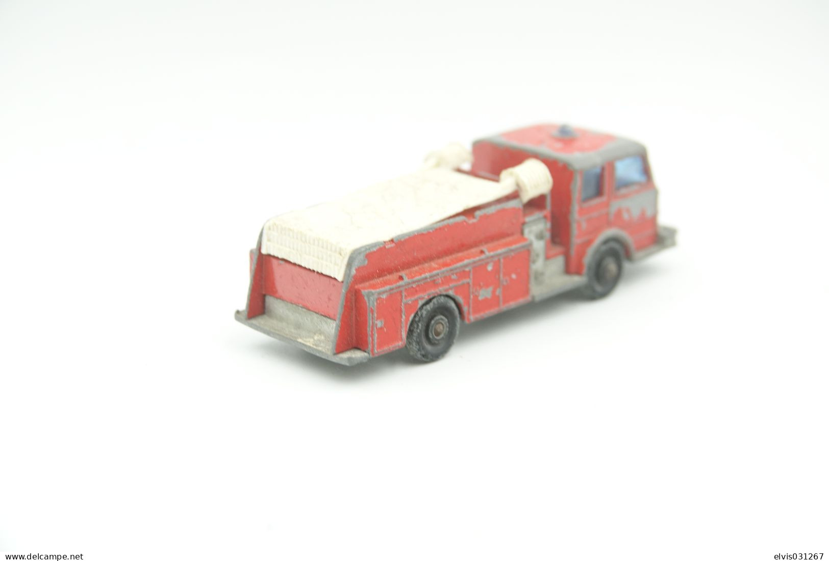 Matchbox Lesney 29C1 FIRE PUMPER - Regular Wheels, Issued 1966, Scale : 1/64 - Matchbox