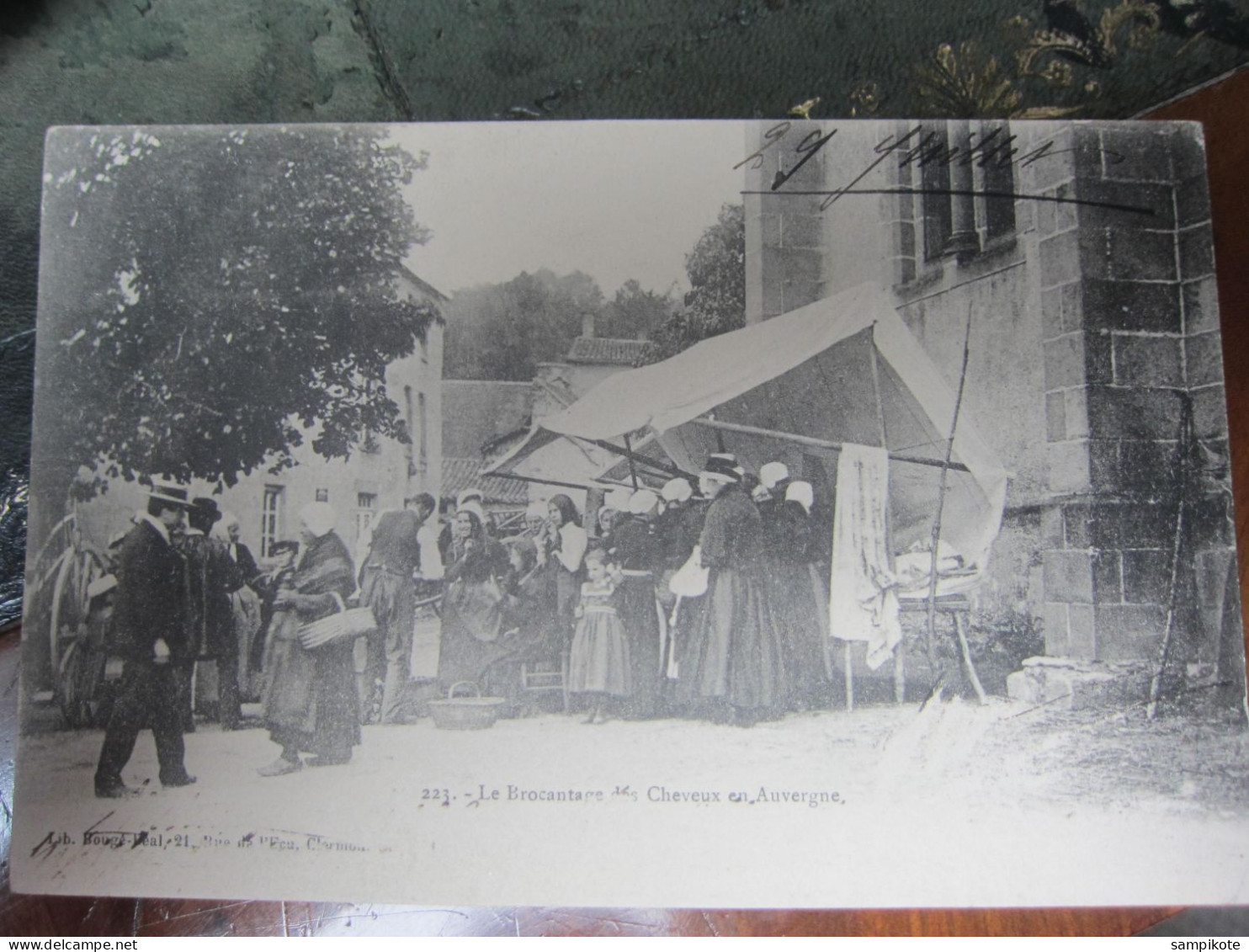 Carte Postale Auvergne, Le Brocantage Des Cheveux - Kunsthandwerk