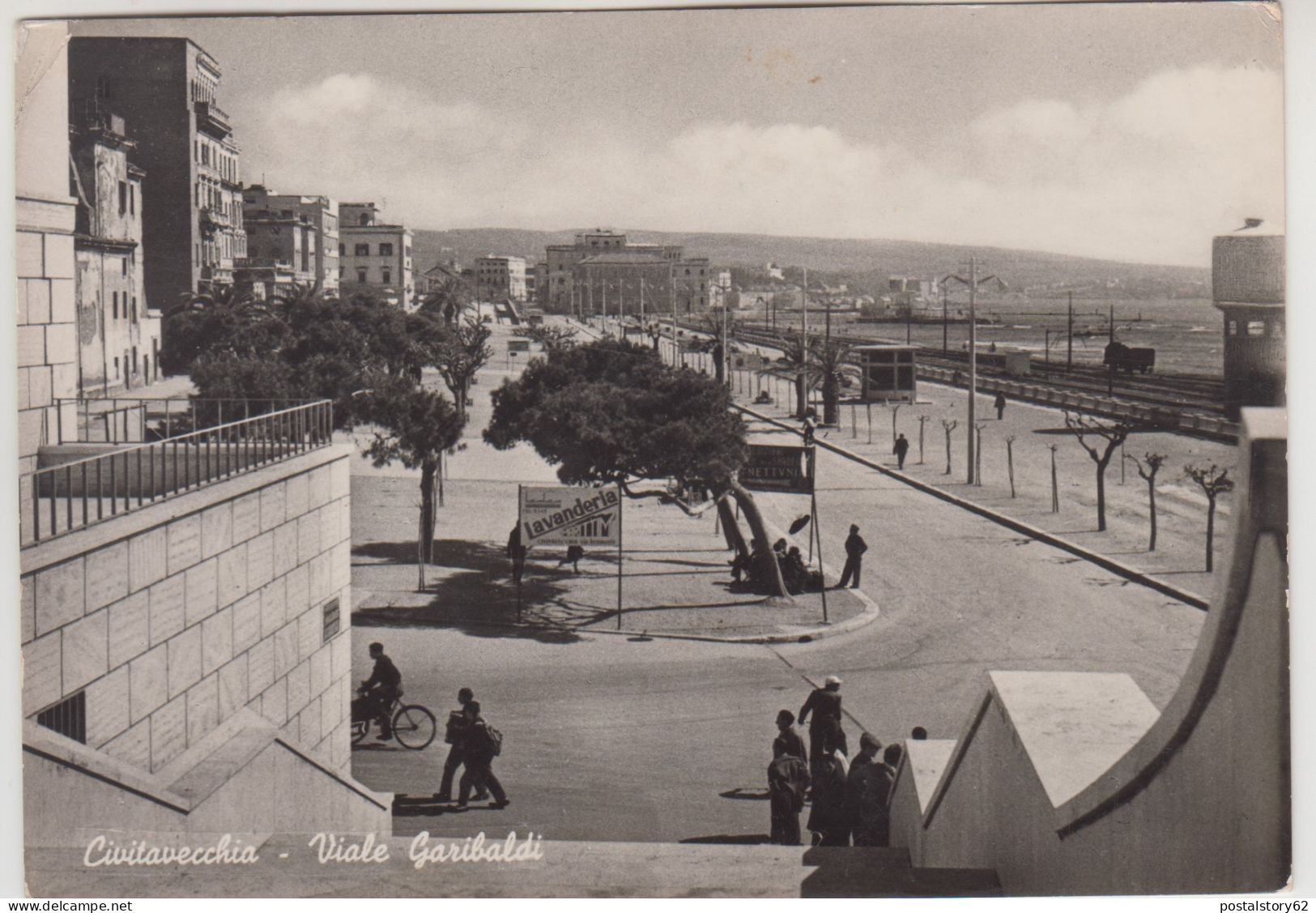 Civitavecchia, Viale Garibaldi. Cartolina Viaggiata 1955 - Civitavecchia