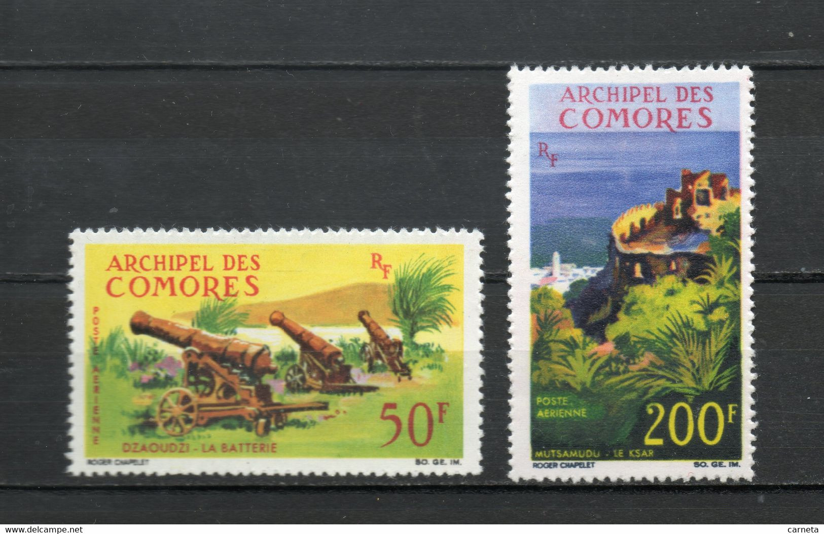 COMORES PA  N° 18 + 19    NEUFS SANS CHARNIERE COTE 14.00€   PAYSAGE MONUMENT  CANON - Airmail