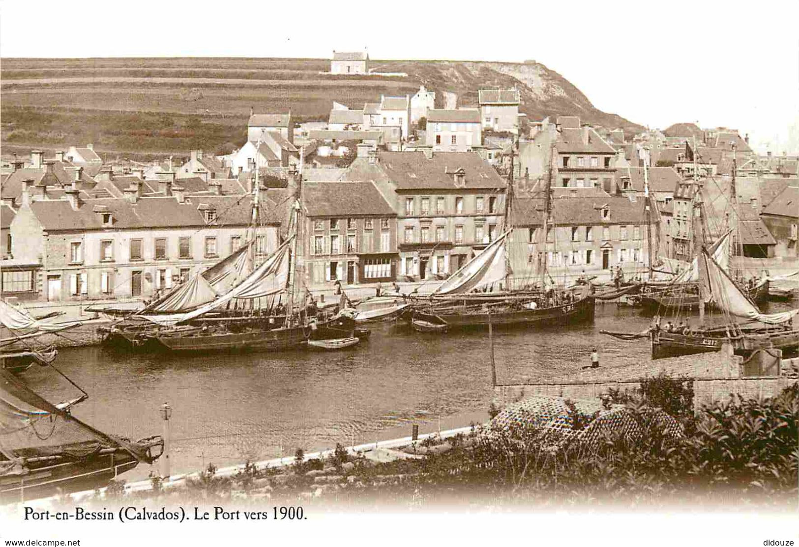 Reproduction CPA - 14 Port En Bessin - Le Port Vers 1900 - CPM - Voir Scans Recto-Verso - Port-en-Bessin-Huppain