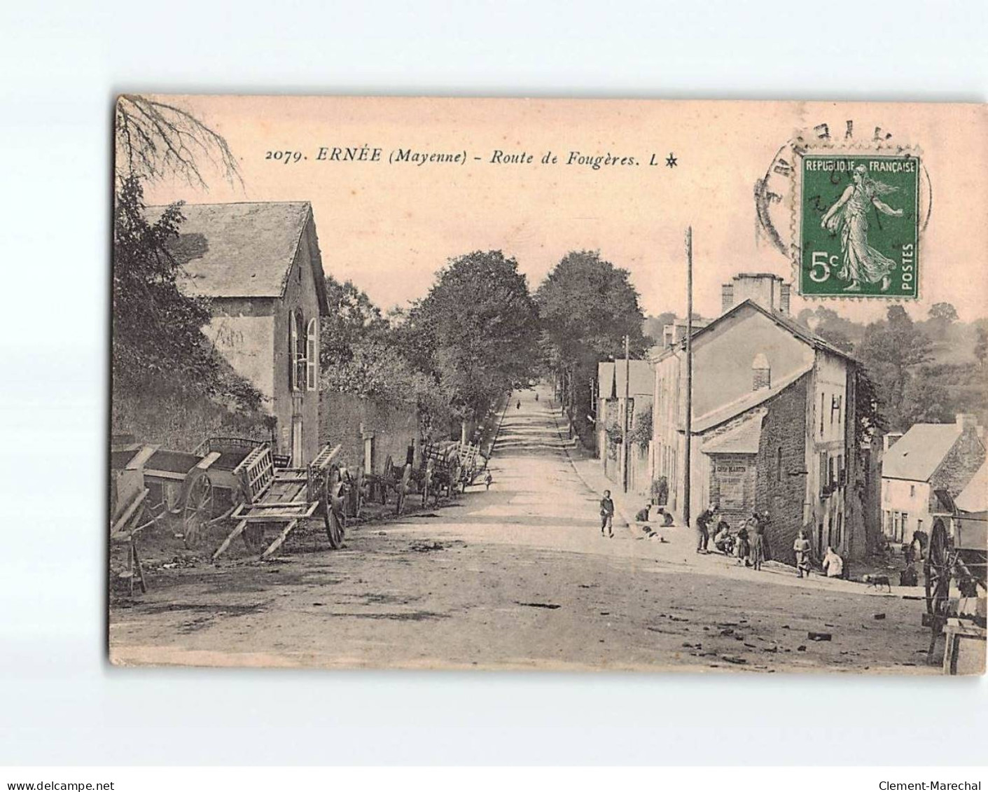ERNEE : Route De Fougères - état - Ernee