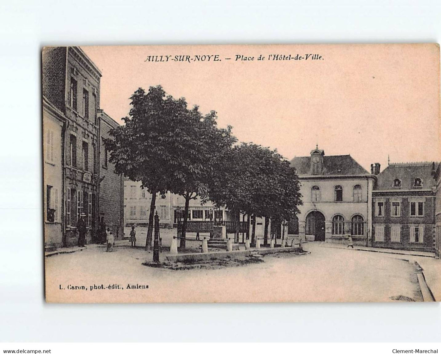 AILLY SUR NOYE : Place De L'Hôtel De Ville - Très Bon état - Ailly Sur Noye
