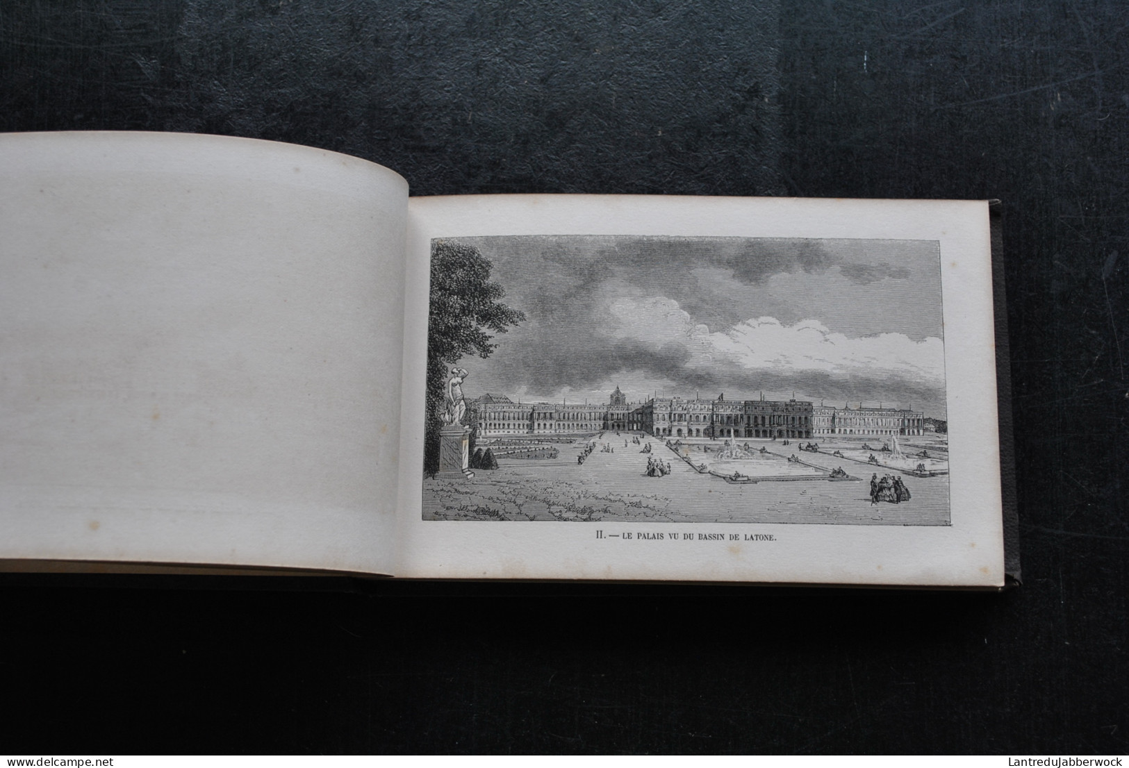 Douze Vues Chateaux Et Parcs De Versailles Et De Trianon + Le Palais Impérial De Saint Cloud + Saint-Germain Le Chateau - 1801-1900