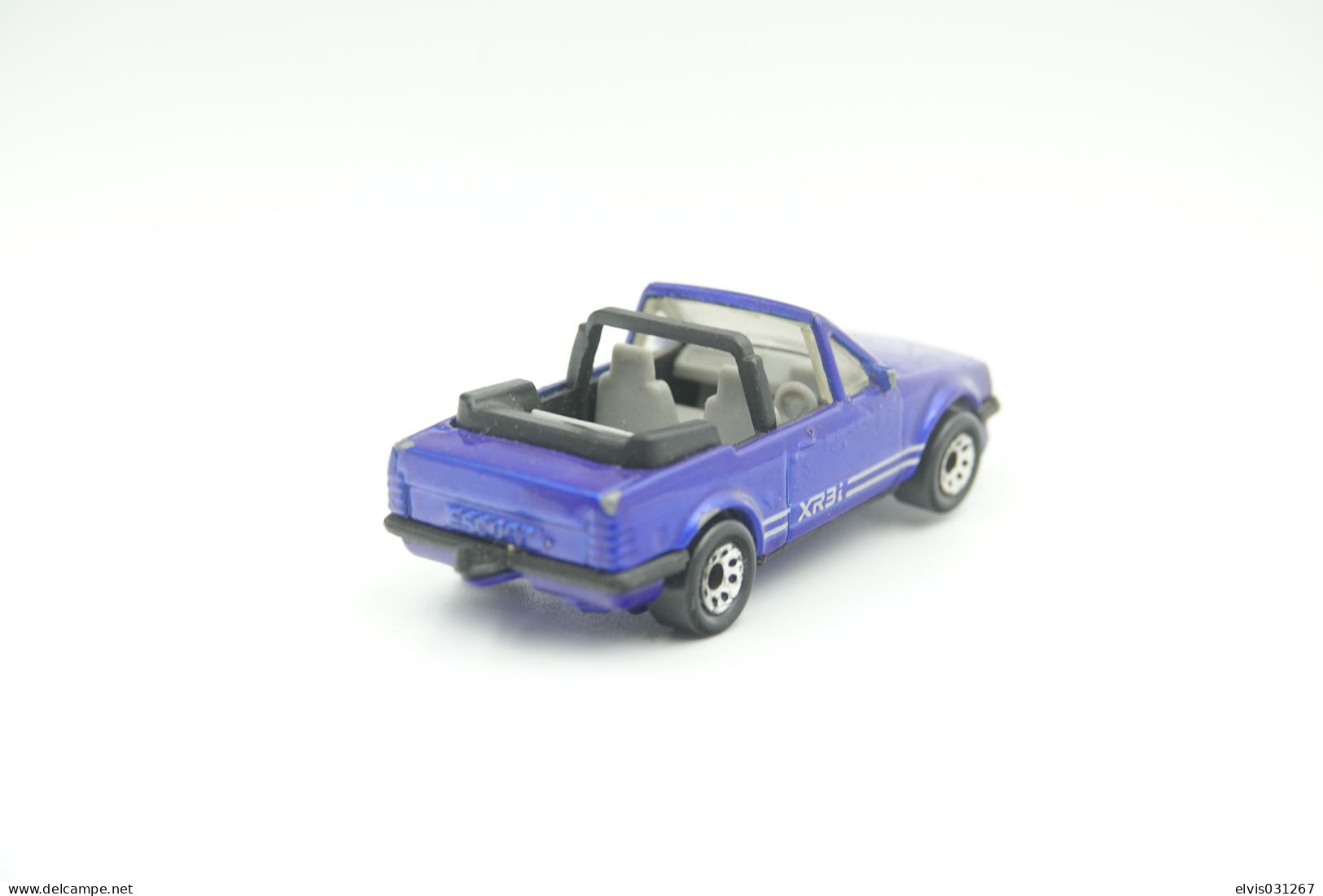 Matchbox Lesney MB37 Ford Escort XR3i Cabrio, Issued 1985, Scale : 1/64 - Lesney