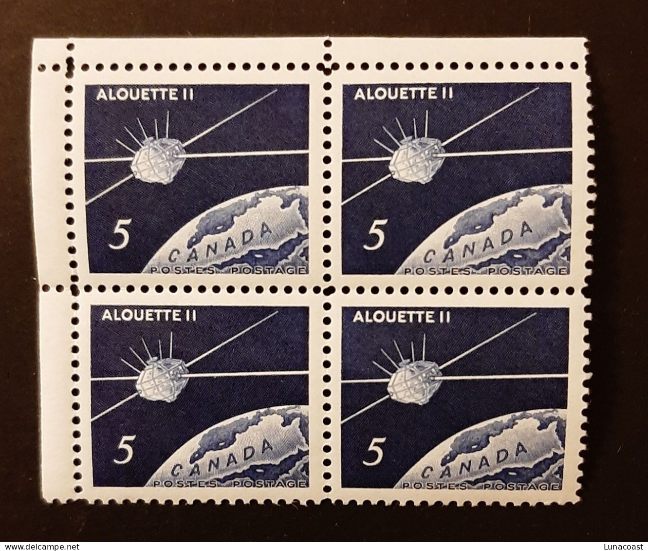 Canada 1966 MNH Sc #445**  4 X 5c Block, Alouette II - Unused Stamps