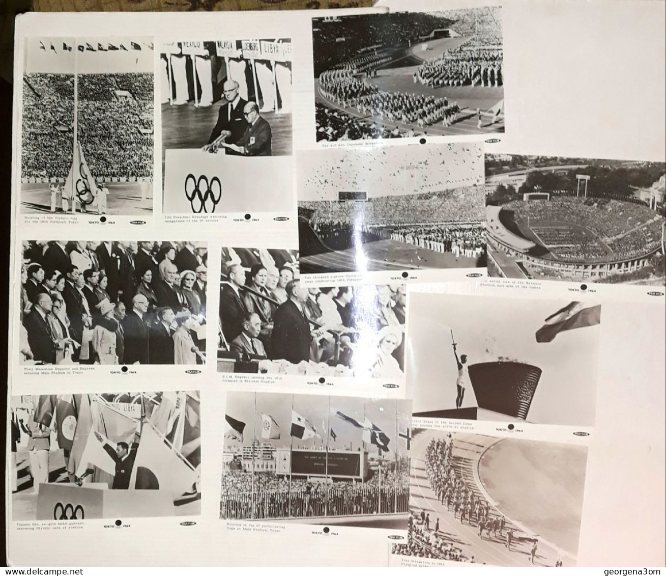 JAPAN TOKYO OLYMPICS 1964 COMPLERE OFFICIAL BOOKLET OF 11 PHOTOS WITH JACKET BY FUJI FILM ..... A REAL RARITY - Autres & Non Classés