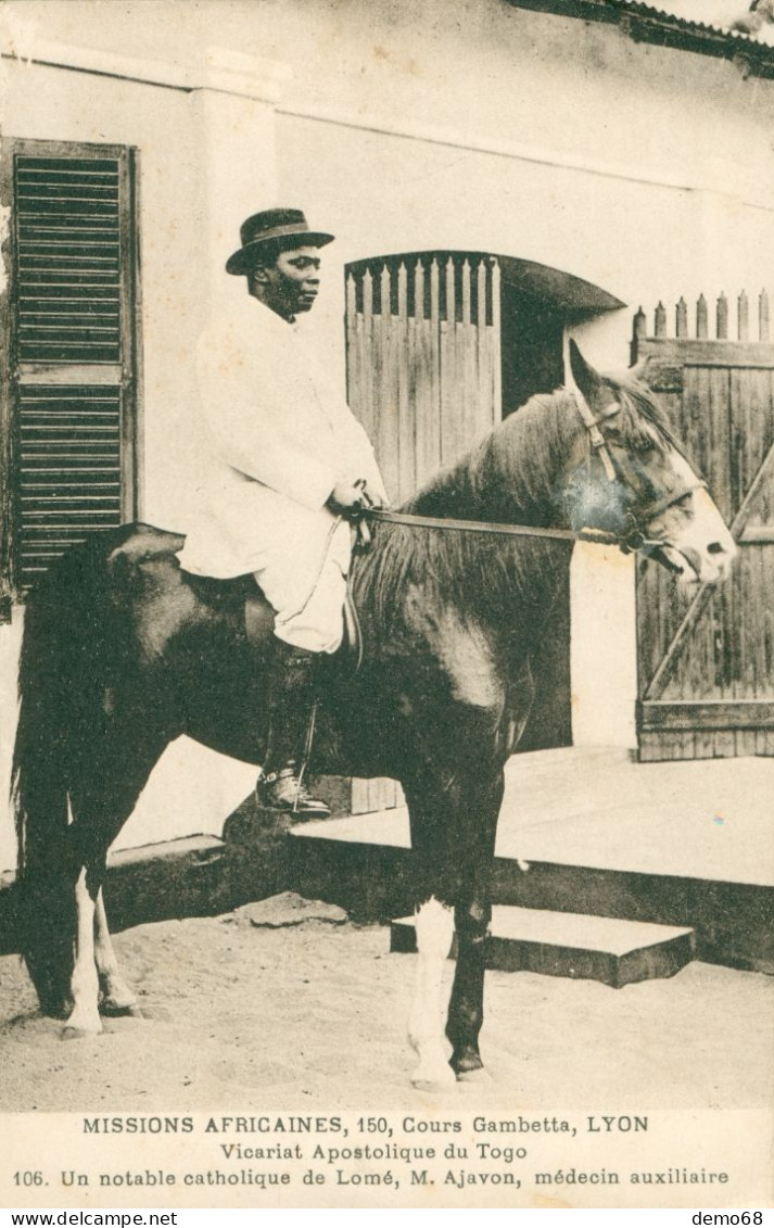 Afrique Africa Togo Missions Africaines Lyon Notable Catholique De Lomé M Ajavon Médecin Auxiliaire  1930 - Togo