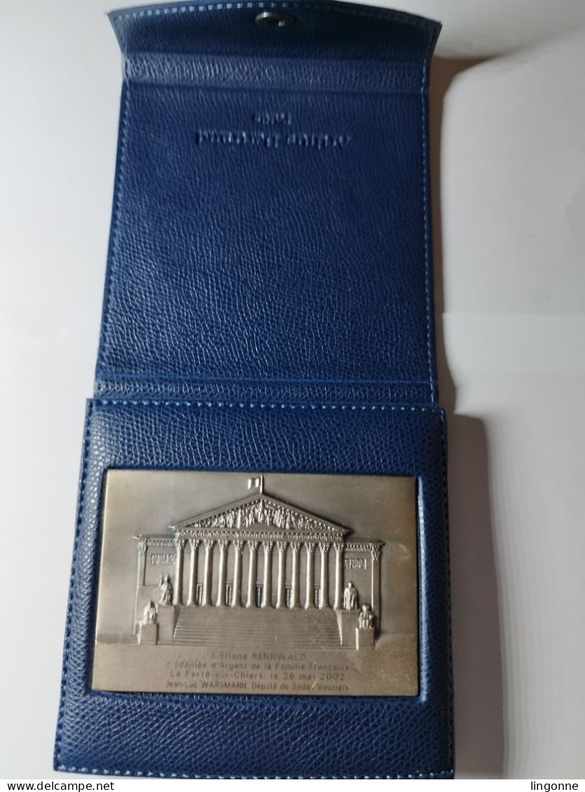2002 Médaille De Table à Éliane RENNWALD Médaillée D'Argent De La Famille Française LA FERTE SUR CHIERS (Ardennes 08) - France