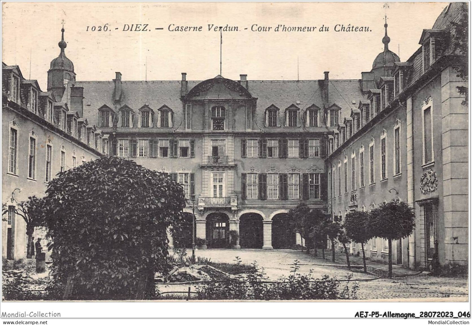 AEJP5-0369 - ALLEMAGNE - DIEZ - CASERNE VERDUN - COUR D'HONNEUR DU CHATEAU - Diez