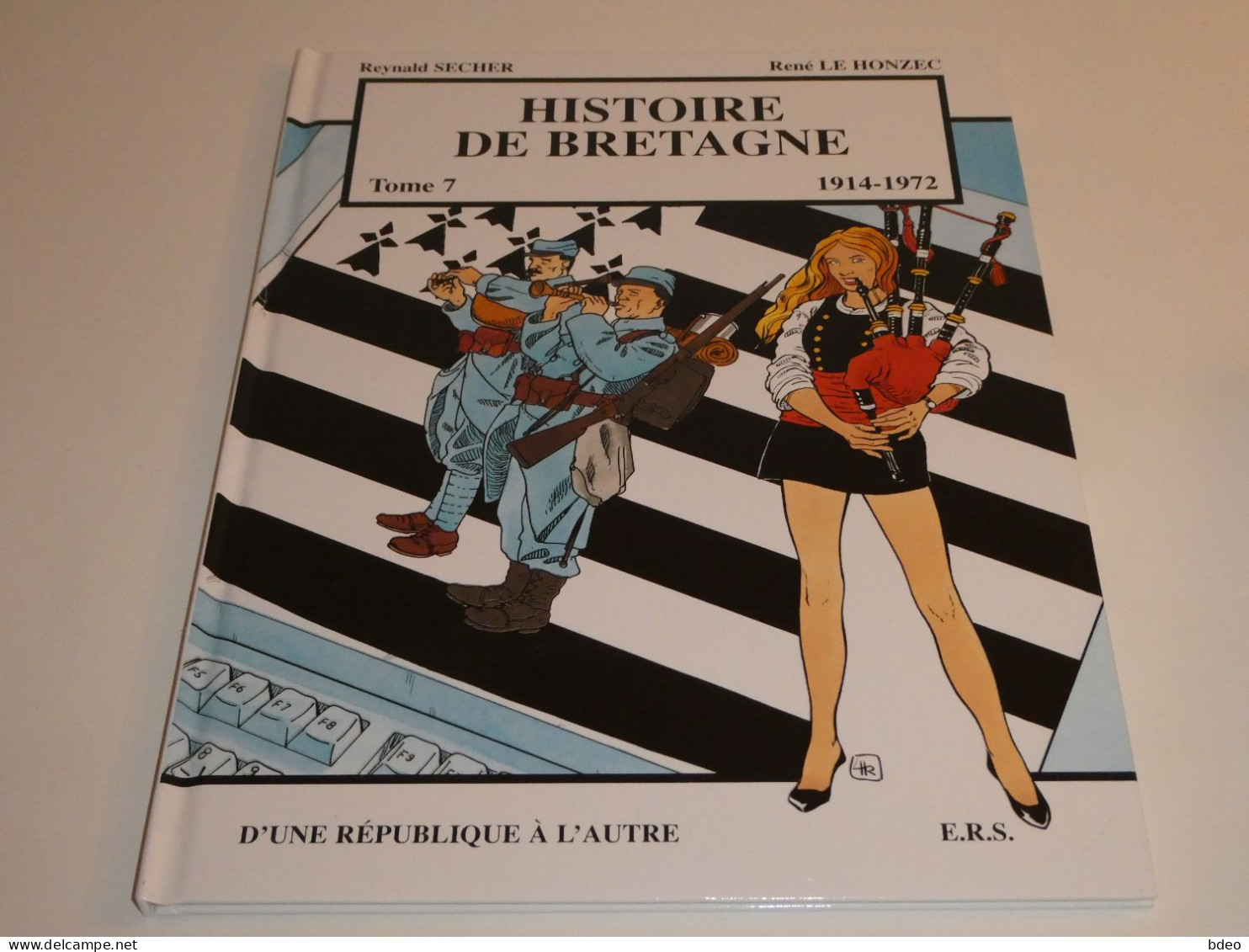 LOT HISTOIRE DE BRETAGNE TOMES 3/7/8/9/10 / TBE