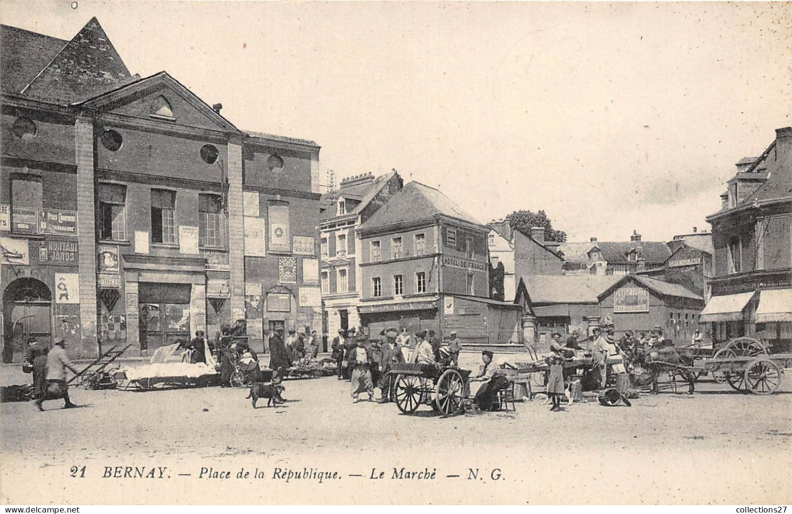 27-BERNAY- PLACE DE LA REPUBLIQUE - LE MARCHE - Bernay