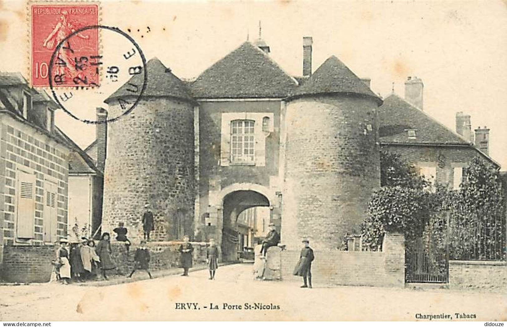 10 - Ervy - La Porte St-Nicolas - Animée - Oblitération Ronde De 1906 - CPA - Voir Scans Recto-Verso - Ervy-le-Chatel