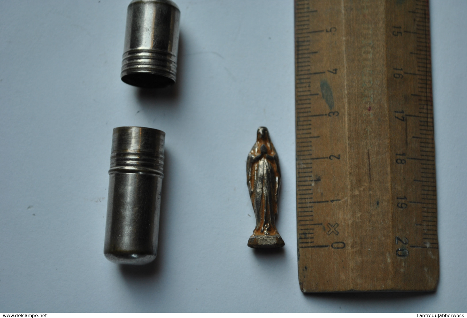 ANCIENNE PETITE STATUETTE RELIGIEUSE Sainte Vierge De VOYAGE En METAL Dans Son Tube - Saint Reliquaire - Religion &  Esoterik