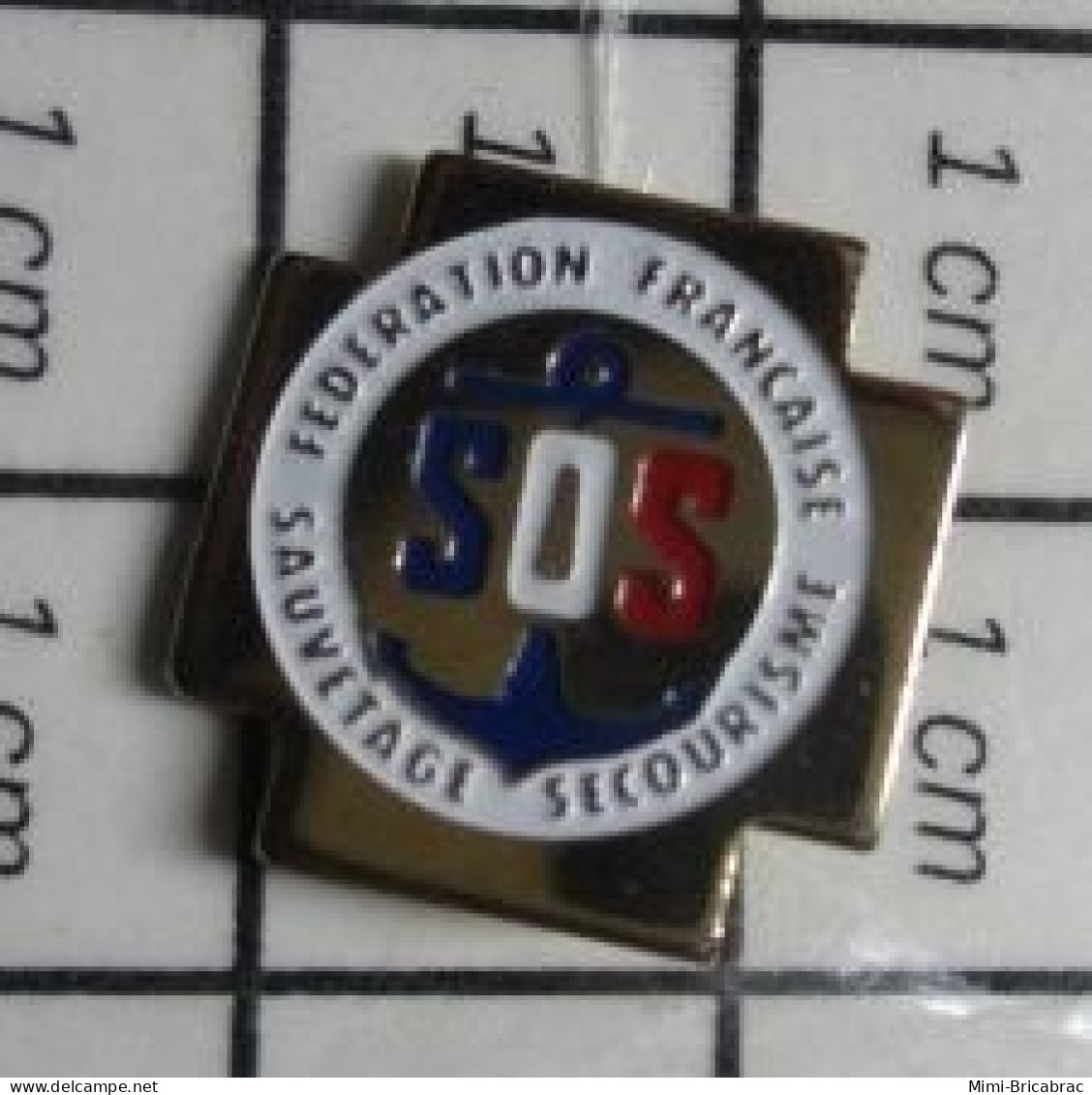 511B Pin's Pins / Beau Et Rare / BATEAUX / FFSS ANCRE SOS FEDERATION FRANCAISE SAUVETAGE SECOURS - Boten