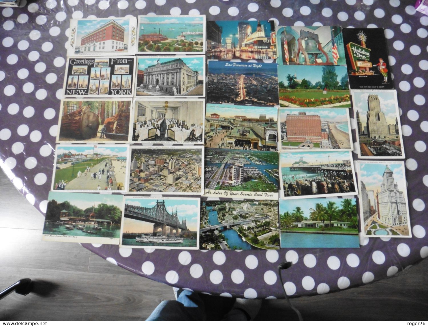 36 CARTES POSTALES    DES   ETATS  UNIS - 5 - 99 Postcards