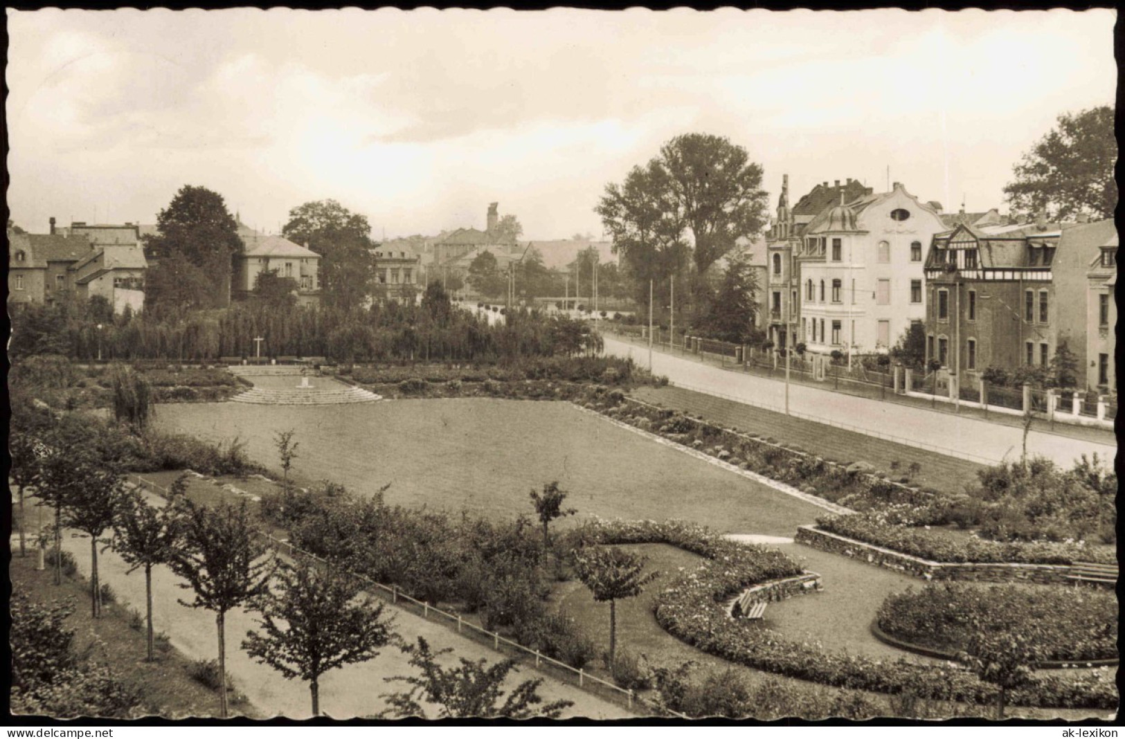 Ansichtskarte Neuwied (Rhein) Straßenpartie - Carmen Sylva - Garten 1954 - Neuwied