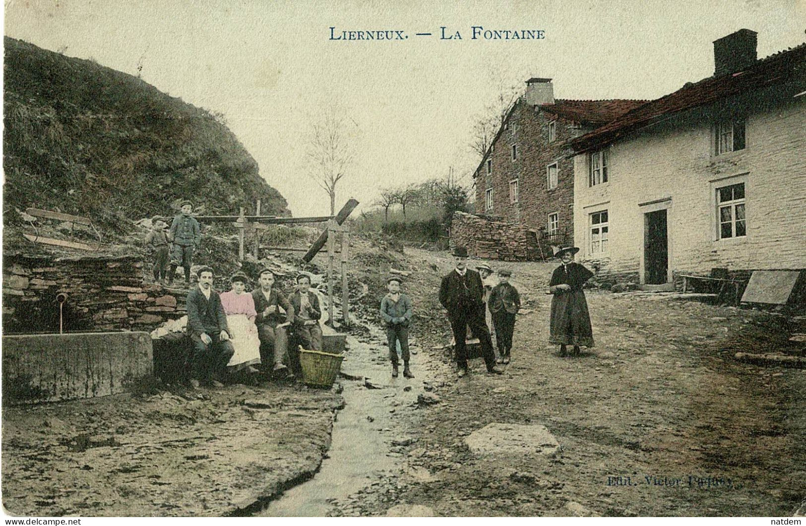 Lierneux, La Fontaine, Belle Carte En Couleurs. - Lierneux