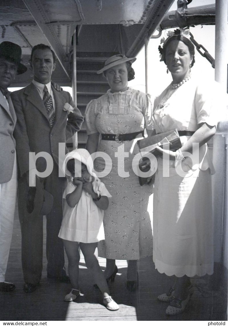 4 NEGATIVES SET STEAMER SHIP LINER FUNCHAL MADEIRA PORTUGAL ORIGINAL AMATEUR 60/90mm NEGATIVE NOT PHOTO FOTO - Unclassified