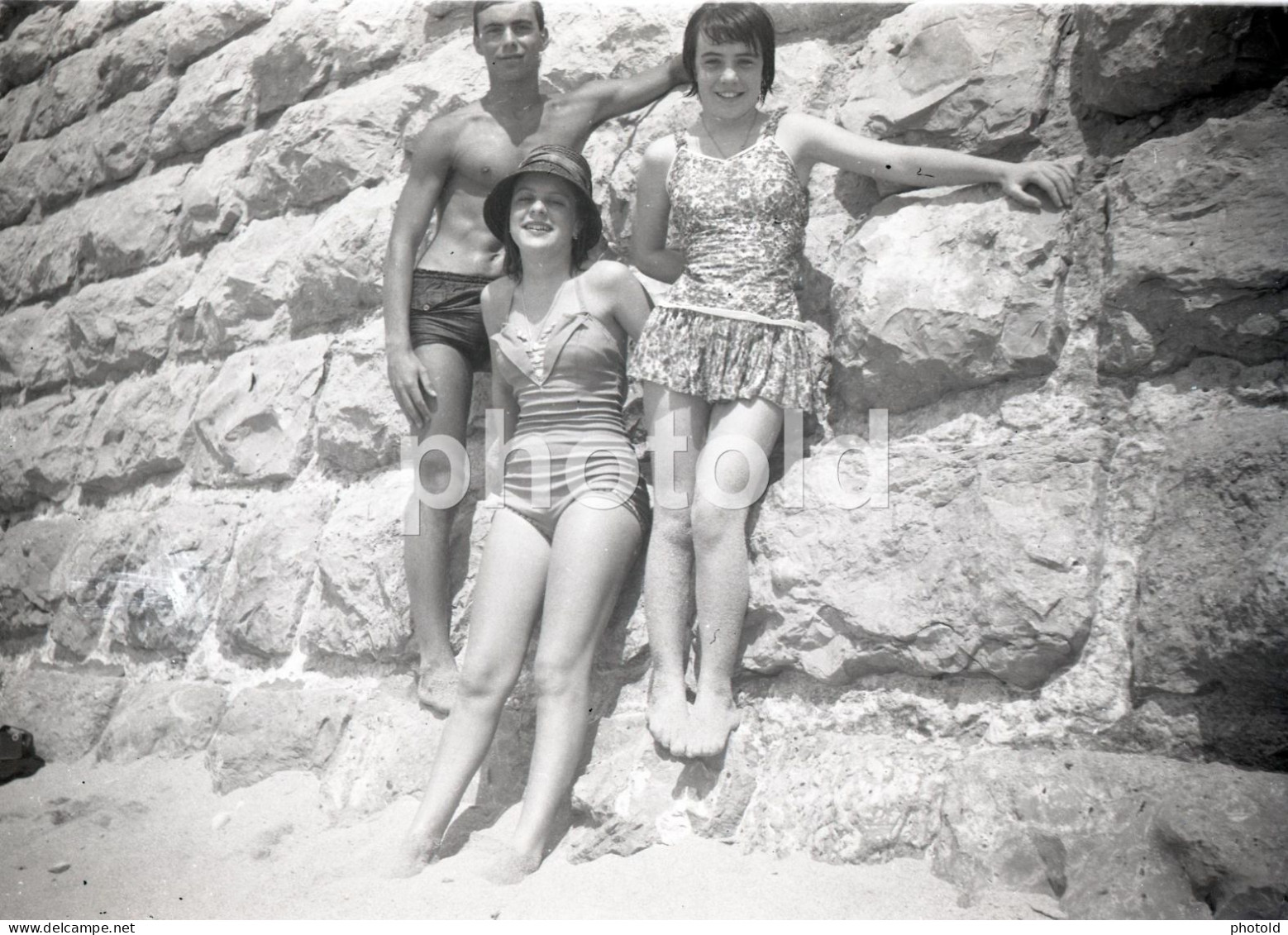 7 NEGATIVES SET BOYS GIRLS BEACH PLAGE PORTUGAL ORIGINAL AMATEUR 60/90mm NEGATIVE NOT PHOTO FOTO - Unclassified