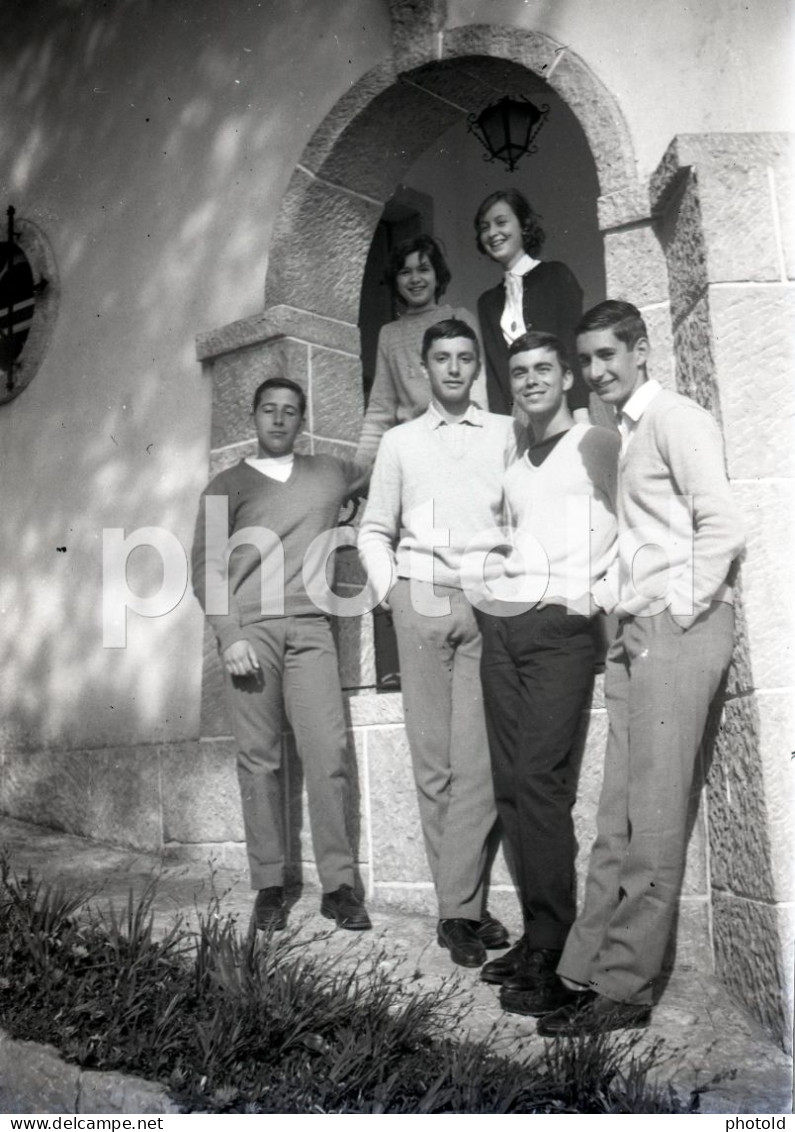 10 NEGATIVES SET BOYS GIRLS PORTUGAL ORIGINAL AMATEUR 60/90mm NEGATIVE NOT PHOTO FOTO - Non Classificati