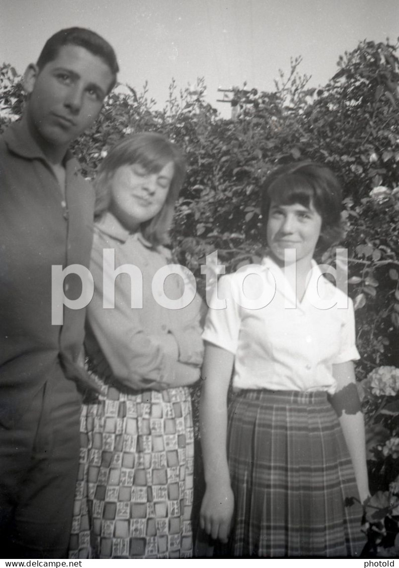 10 NEGATIVES SET BOYS GIRLS PORTUGAL ORIGINAL AMATEUR 60/90mm NEGATIVE NOT PHOTO FOTO