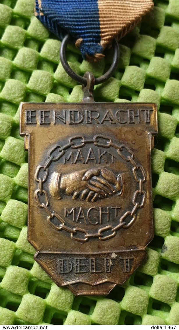 Medaille: Eendracht Maakt Macht , Delft. + 1955. -  Original Foto  !!  Medallion  Dutch - Andere & Zonder Classificatie