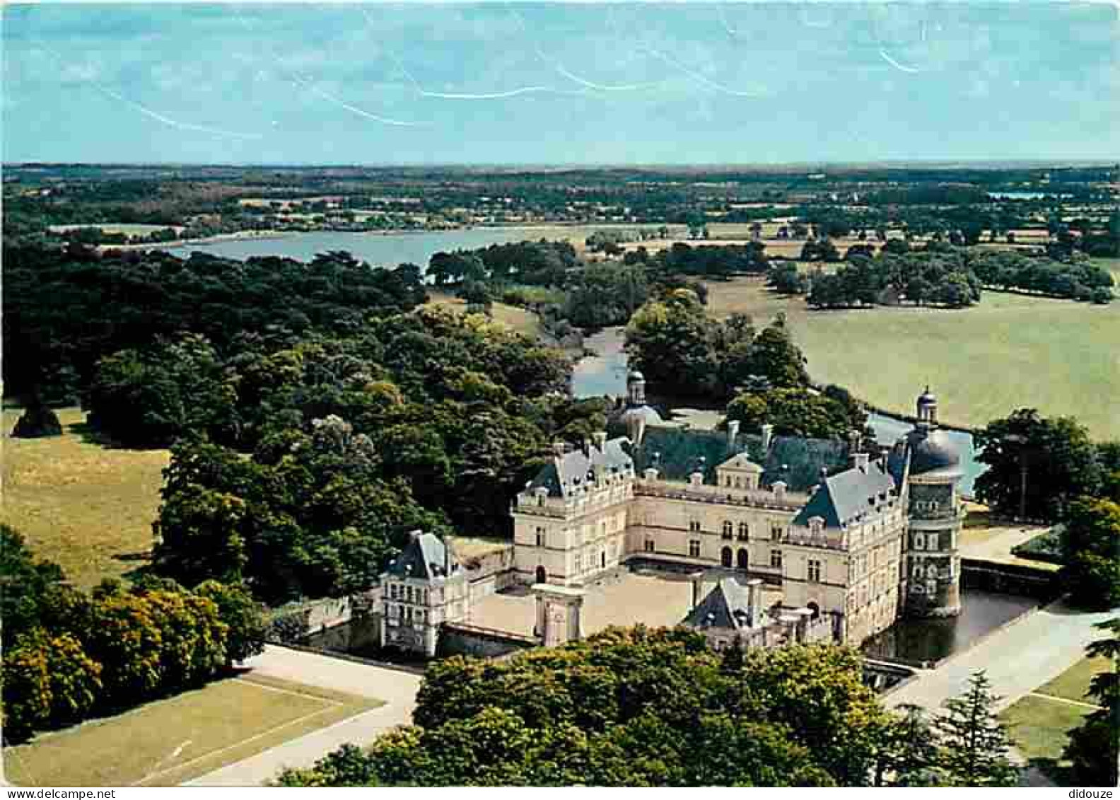 49 - Saint Georges Sur Loire - Le Château De Serrant - Vue Aérienne - CPM - Voir Scans Recto-Verso - Saint Georges Sur Loire
