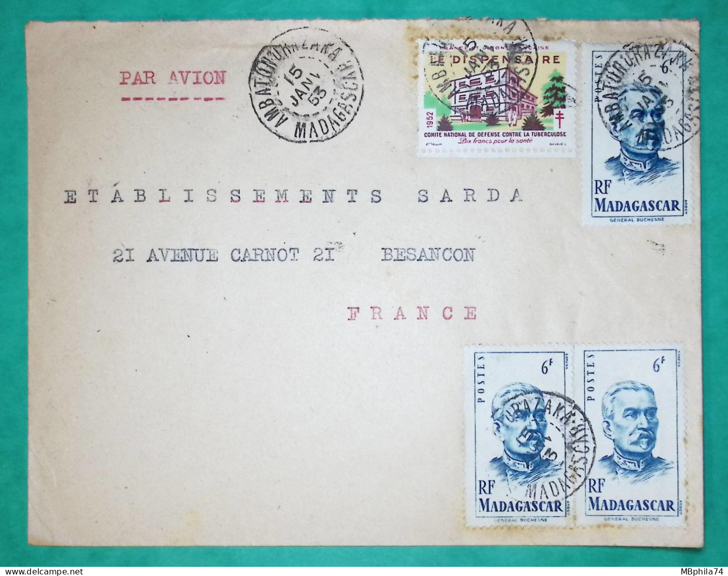 LETTRE PAR AVION MADAGASCAR AMBATONDRAZAKA VIGNETTE TUBERCULOSE POUR SARDA HORLOGERIE BESANCON DOUBS 1957 COVER FRANCE - Luftpost
