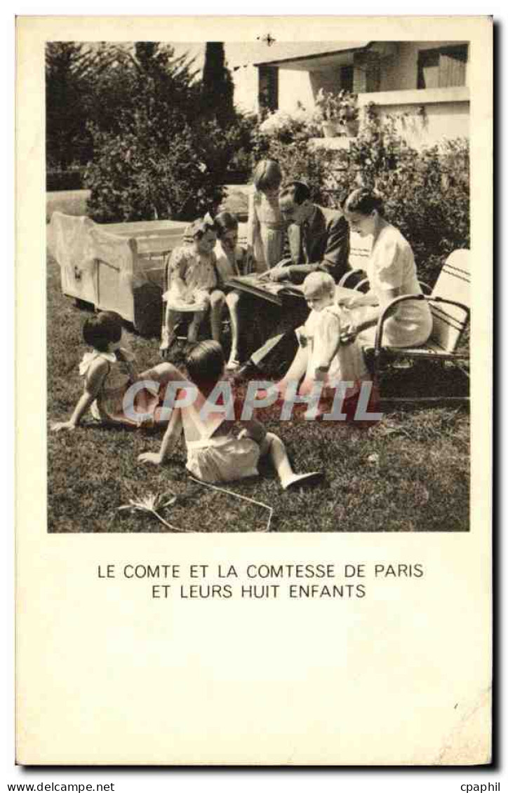 CPA Le Comte Et La Comtesse De Paris Et Leurs Huit Enfants - Familias Reales