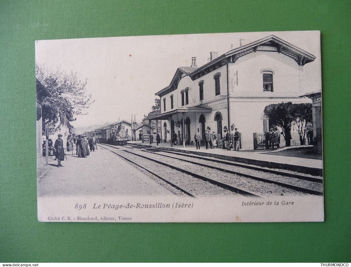 38 - LE PEAGE DE ROUSSILLON INTERIEUR DE LA GARE TRAIN - Roussillon