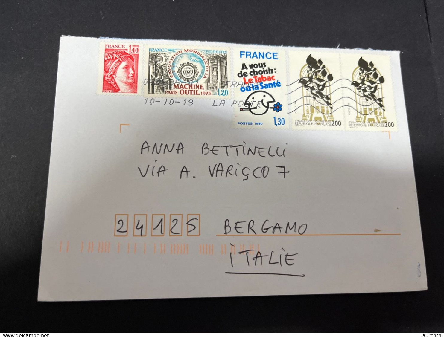 25-3-2024 (4 Y 4) 2 Letter Posted From France To Italy (with Many Stamps - 1 No Postmark) - Storia Postale
