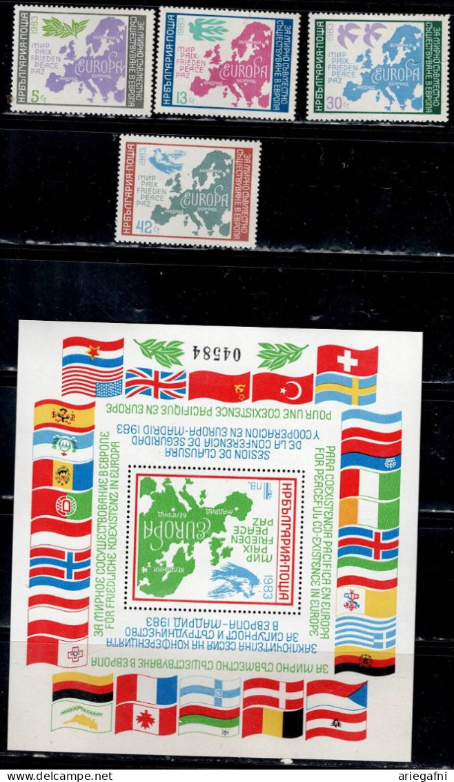 BULGARIA  1983 CONFERENCE ON SECURITY AND COOPERATION IN EUROPE MI No 3218-21+ BLOCK 137 MNH VF!! - Unused Stamps