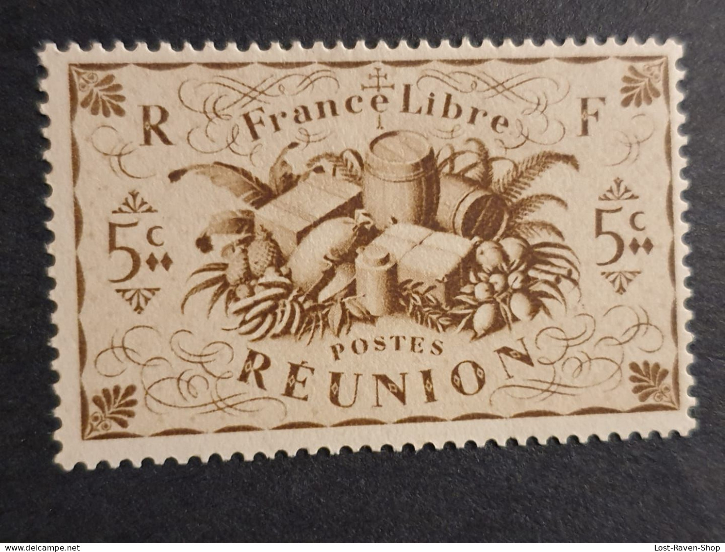 France Libre - Postes Reunion - 5c - Usados