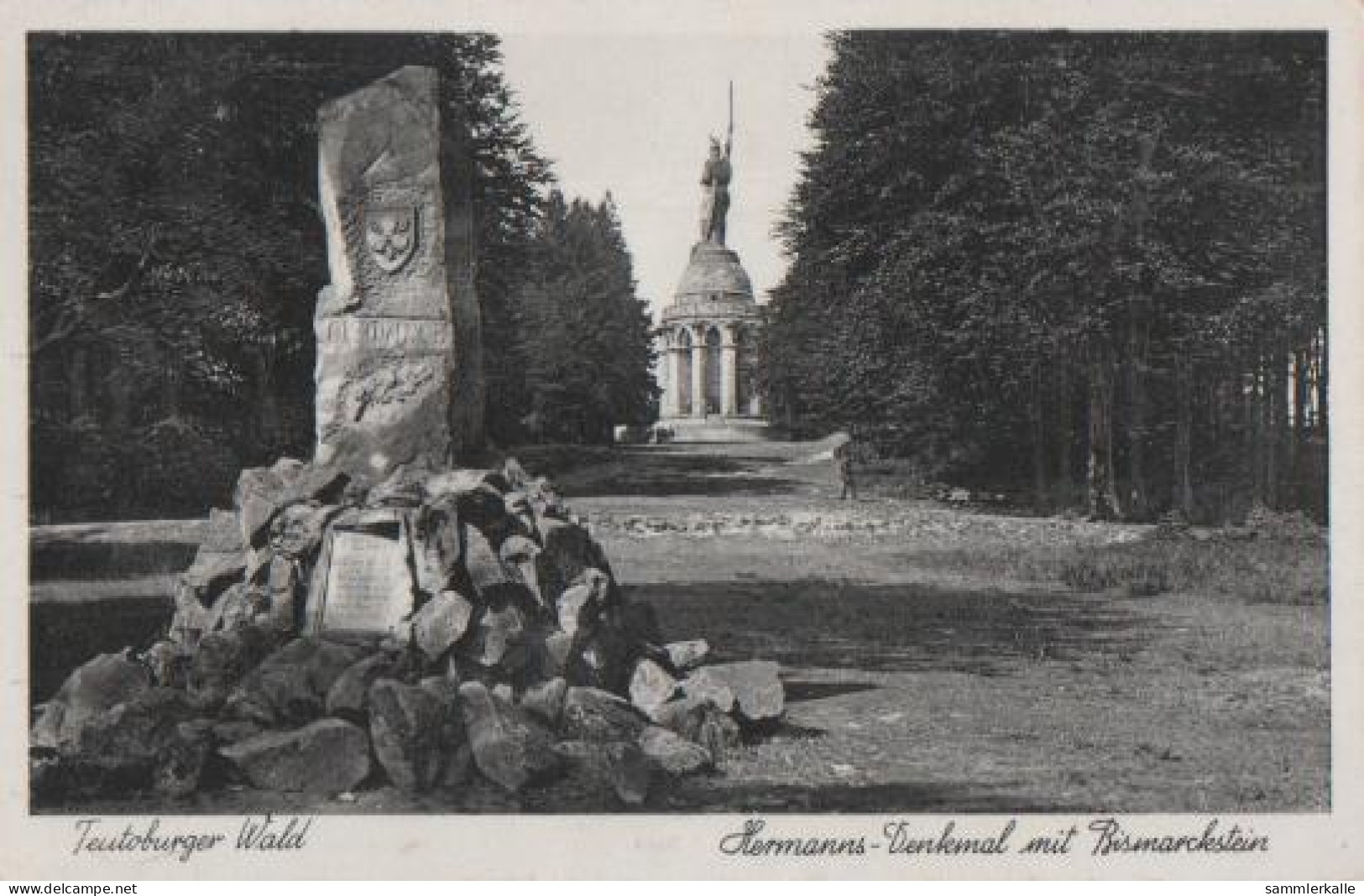 17706 - Detmold - Hermanns-Denkmal Mit Bismarckstein - 1939 - Detmold