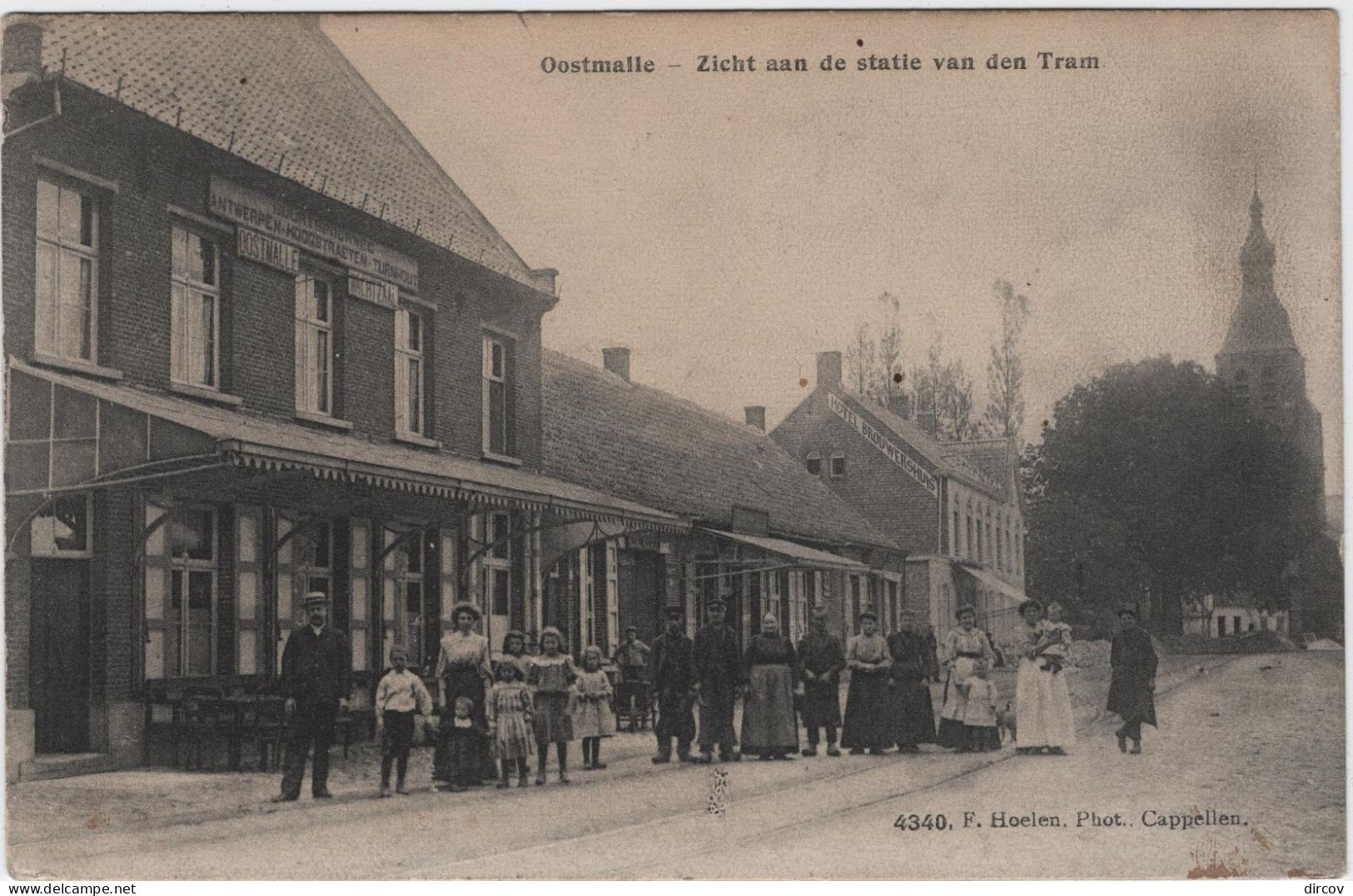 Malle - Deelgemeente Oostmalle - Zicht Aan Tramstatie (Hoelen Nr 4340) (gelopen Kaart Met Zegel) - Malle