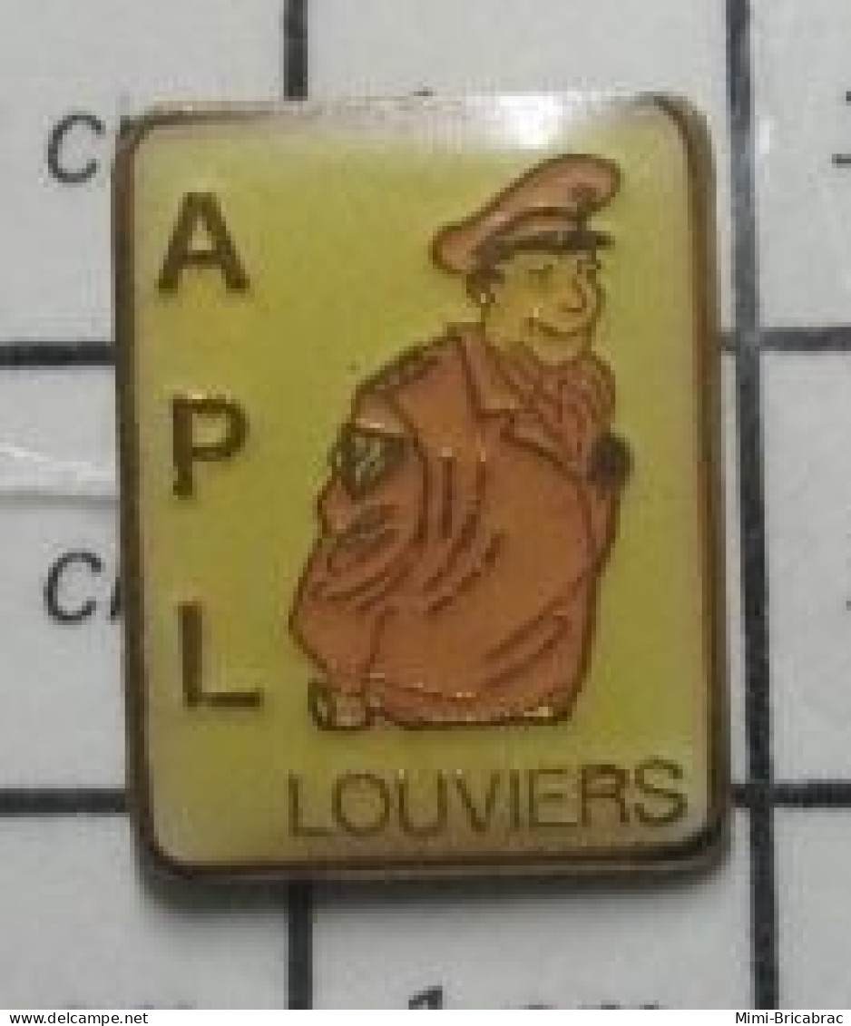 511B  Pin's Pins / Beau Et Rare / POLICE / APL LOUVIERS AMICALE DE LA POLICE GAIE EN UNIFORME ROSE !! - Polizia