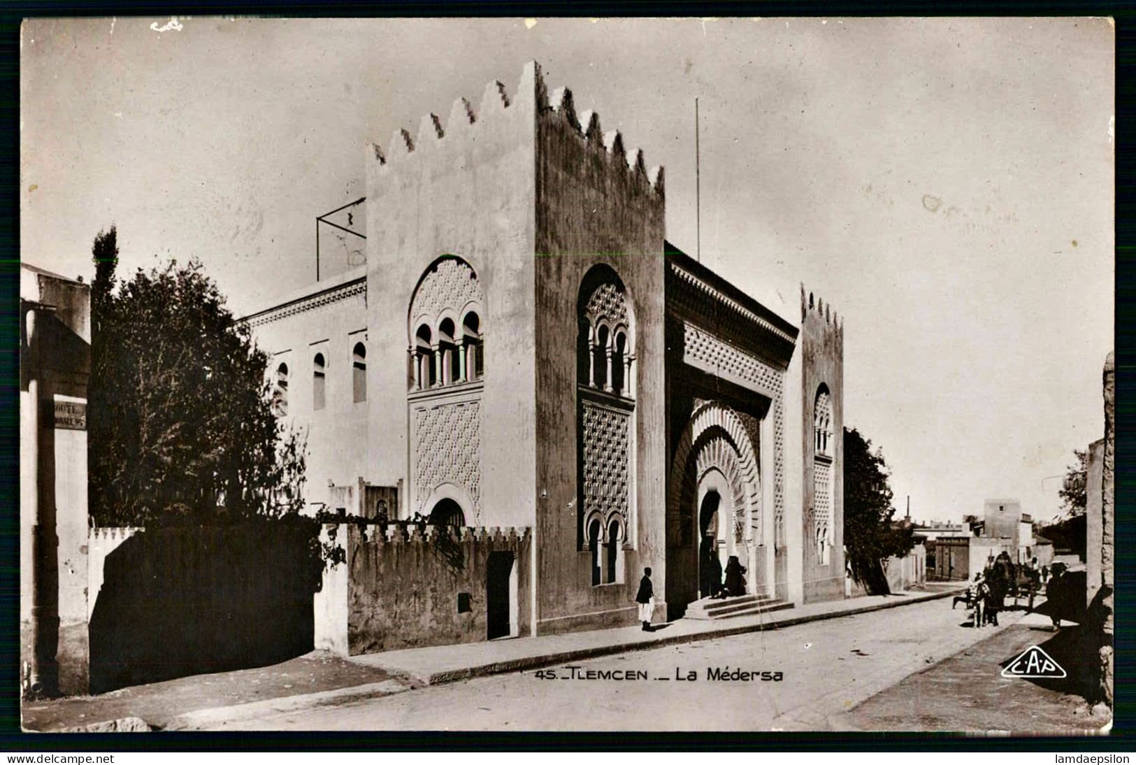 A70  ALGERIE CPA  TLEMCEN - LA MEDERSA - Collections & Lots