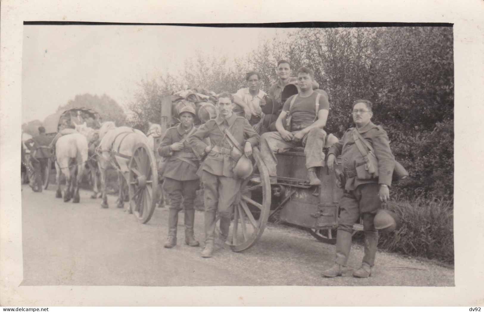 MILITAIRES DEBACLE 1940 CARTE PHOTO - Guerre 1939-45