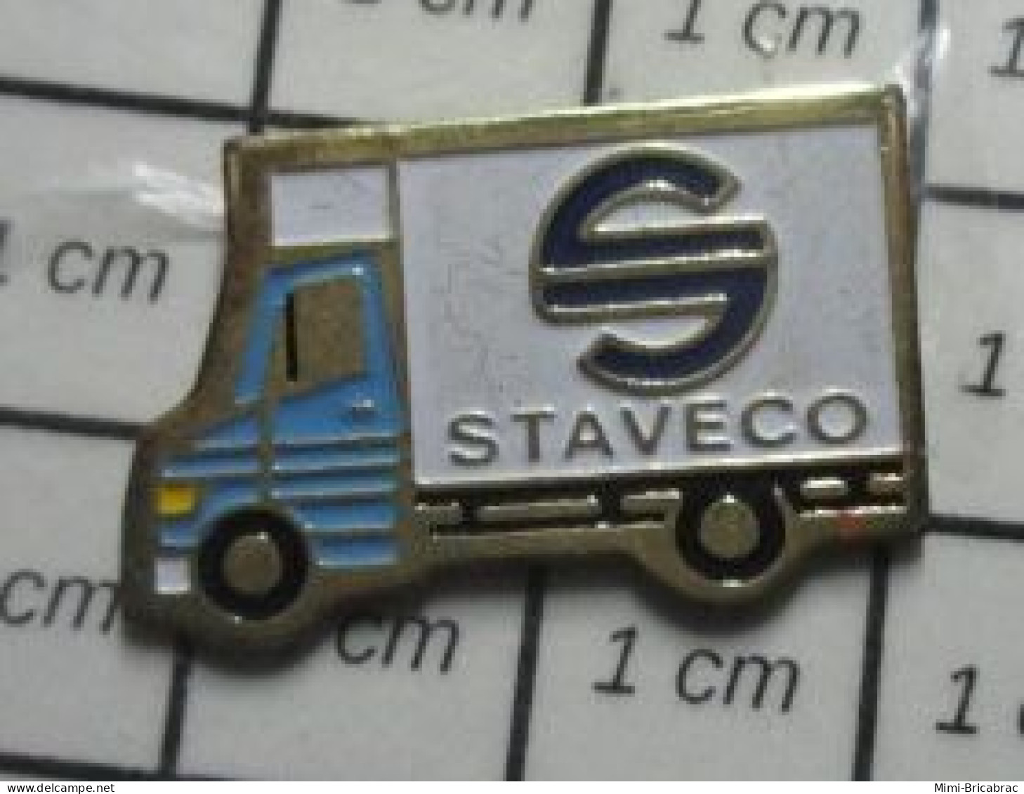 216B Pin's Pins / Beau Et Rare / TRANSPORTS / CAMION STAVECO - Transports