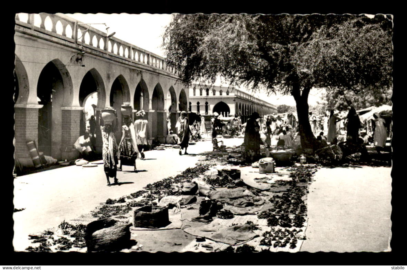 TCHAD - FORT-LAMY - UN COIN DU MARCHE - Tchad