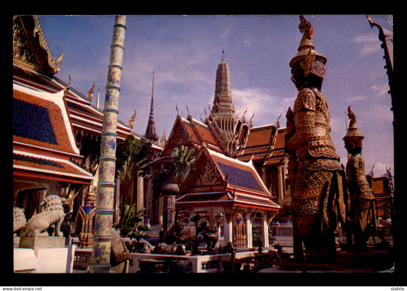 THAILANDE - THE TEMPLE OF THE EMERALD BUDDHA - Thailand