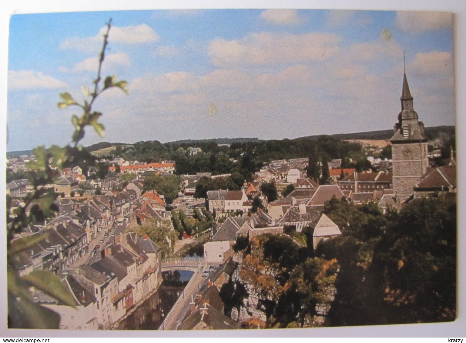 BELGIQUE - NAMUR - COUVIN - Panorama Pris De La Falaise - Couvin