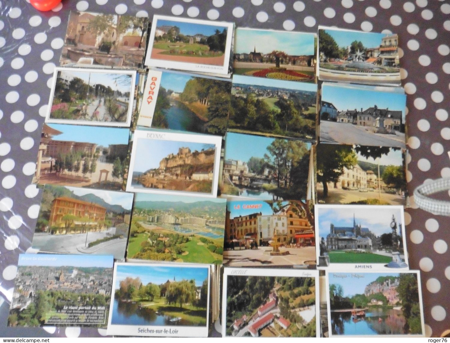 LOT DE   1950   CARTES   POSTALES   DE   FRANCE     PAS   DE    MULTIVUES - 500 Postkaarten Min.