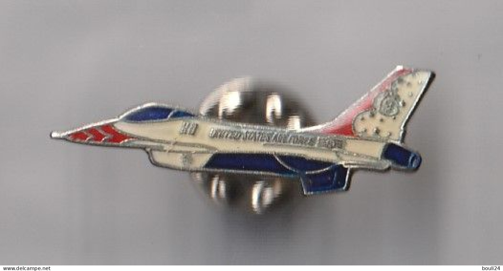 PIN'S THEME AVION  DE  COMBAT  F 16  UNITED STATES  AIR FORCE - Avions